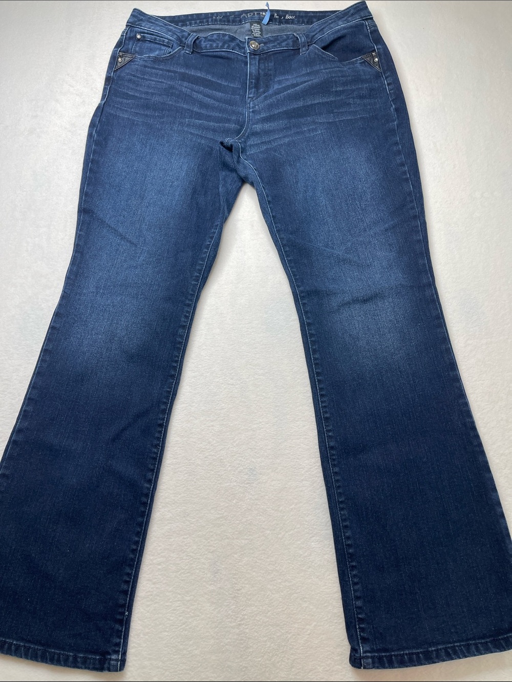 Apt. 9 Women's Dark Blue Flare Jeans/Wide SIZE 12 DENIM